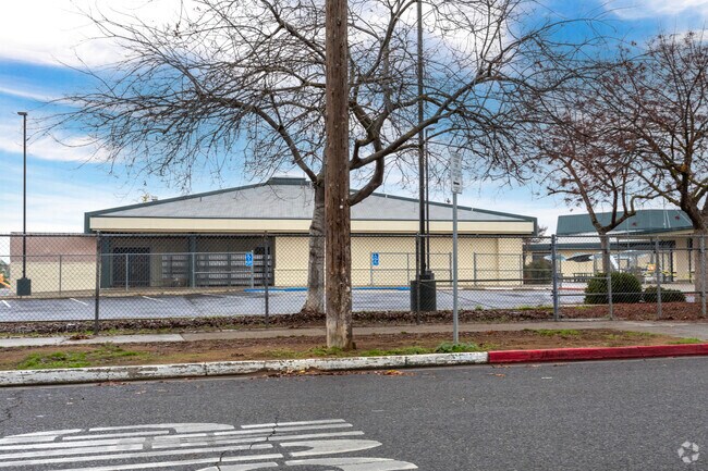 The campus of Winchell Elementary School in Fresno.