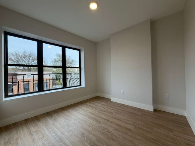 269 M L K Dr unit 4B, Jersey City, NJ 07305 - photo 3