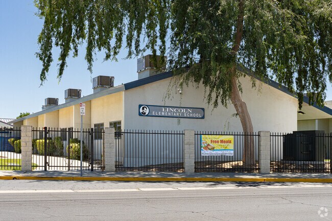 Hanford students who attend Lincoln Elementary School can move on to higher education.