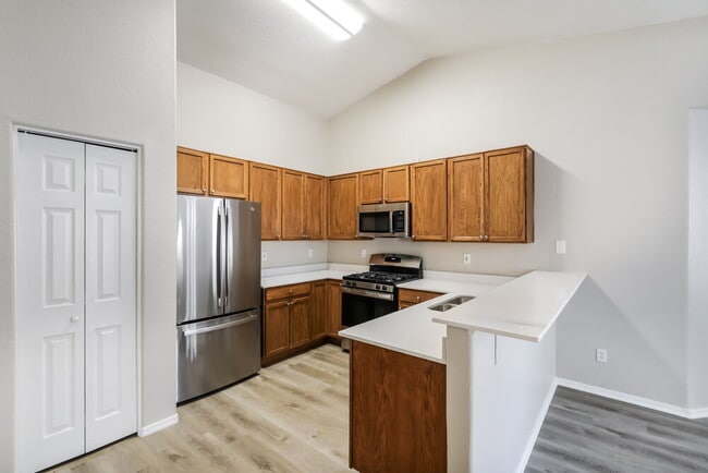 3295 S Rainburst Place, Tucson, AZ 85713 - photo 6