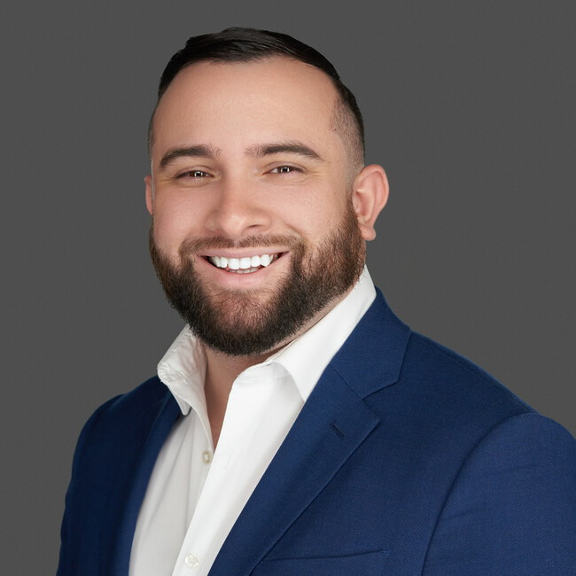 Agent Photo