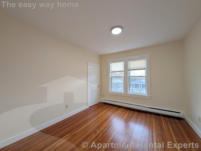 66 Pleasant St unit 3, Cambridge, MA 02139 - photo 6