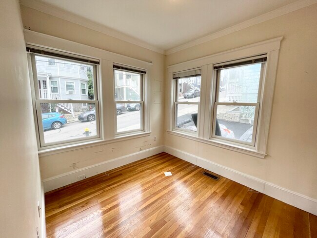 15 Sunset St unit T, Roxbury Crossing, MA 02120 - photo 4