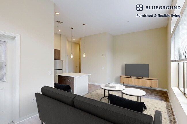 229 Quarry St unit FL4-ID3161A, Quincy, MA 02169 - photo 3