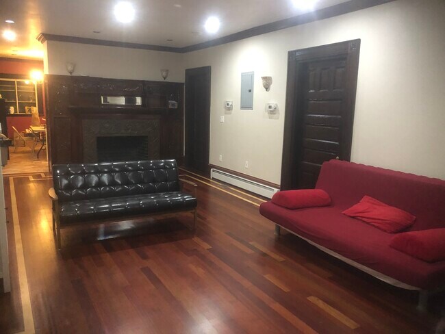 9 Francis St unit 1, Brookline, MA 02446 - photo 7