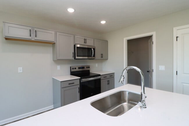 4200 Round Rock Blvd unit 37764111, Charlestown, IN 47111 - photo 3