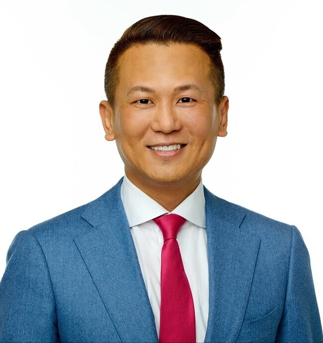 Alex Wong