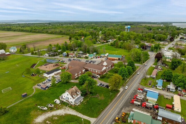 Alburgh Community Education Center is a public school located in Alburgh Town for grades pre-k through 8th.