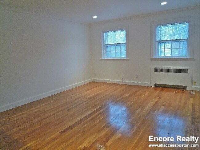 75 Wyman St unit 9, Waban, MA 02468 - photo 7