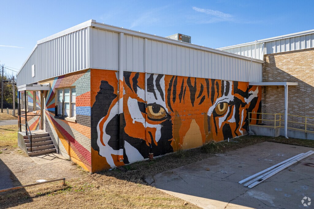 Crescent High School is home of the Crescent Tigers.