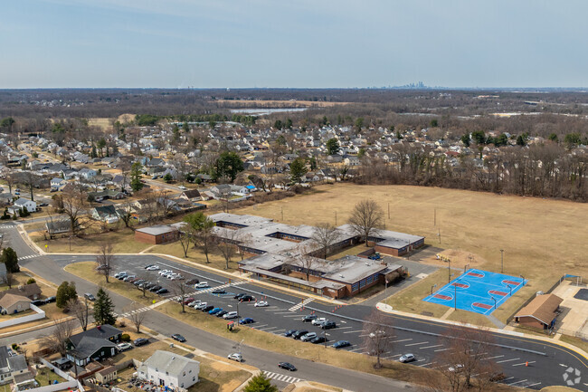 W.R. James Sr. Elementary School has earned a C- overall rating from Niche.
