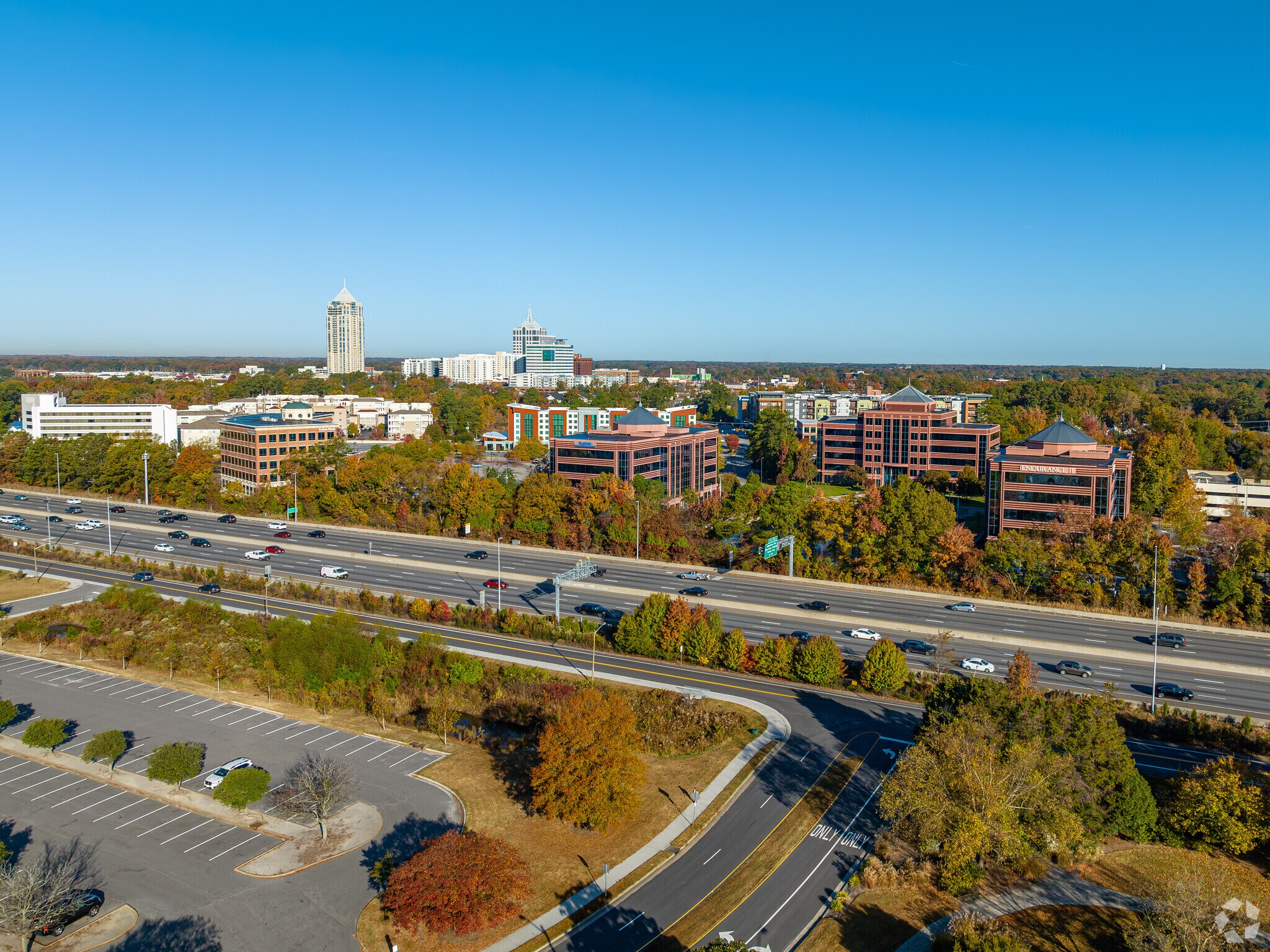 Larkspur folks enjoy easy access to the freeway for quick travel to nearby cities or beaches.