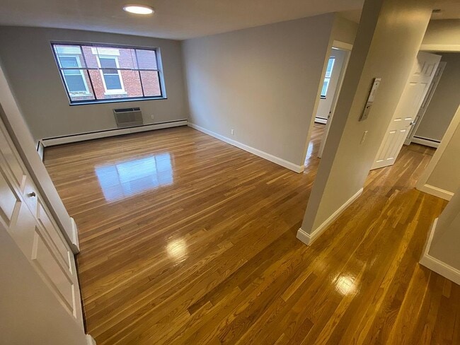 *Pictures are representative samples of the advertised unit. In some cases, the actual units you tou