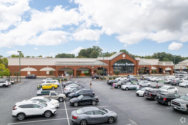 Locals can stock up on groceries at Harris Teeter.