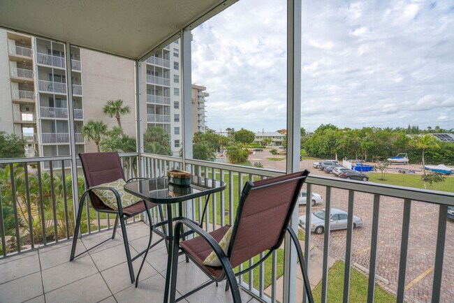 5700 Bonita Beach Rd SW unit FL3-ID1226363P, Bonita Springs, FL 34134 - photo 7
