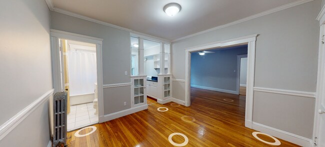 3 Gray Gardens W unit 1, Cambridge, MA 02138 - photo 4