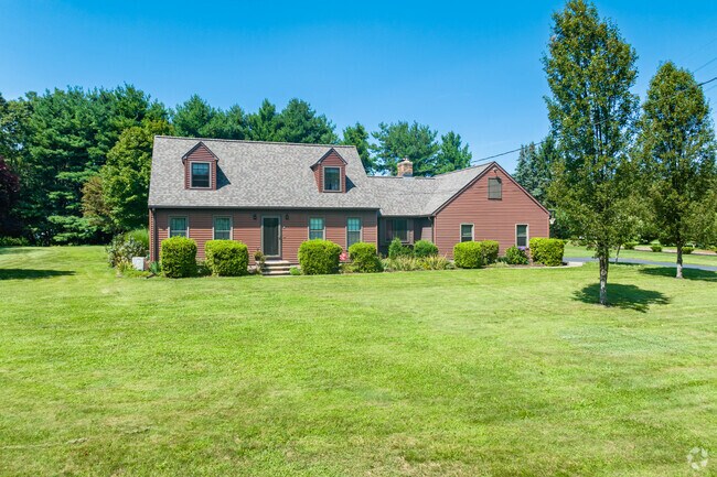 Many homes in Wallingford sit on  large lots.