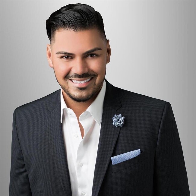 Agent Photo