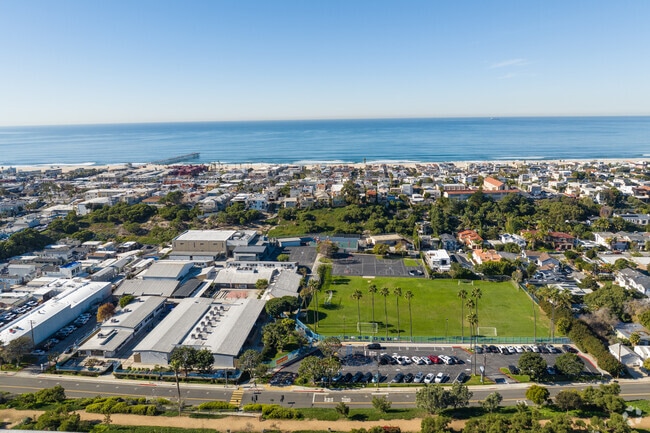 Hermosa Valley School in Hermosa Beach, CA has an overall A grade from Niche.