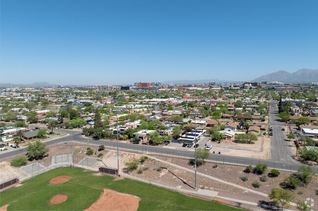 Close to Downtown Tucson, and UArizona, Barrio San Antonio is a great suburban neighborhood.
