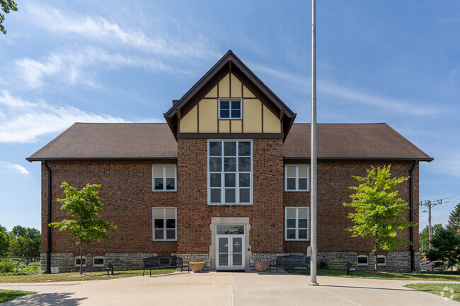 Grant Elementary School serves students in grades PK-5.