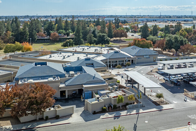 The campus of William Saroyan Elementary School.