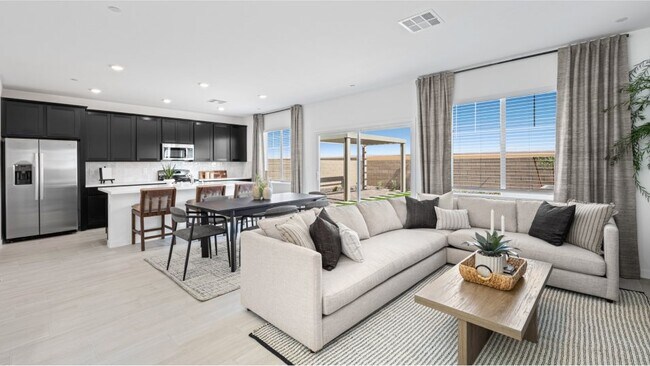 561 Preston Crest St, Henderson, NV 89011 - photo 7