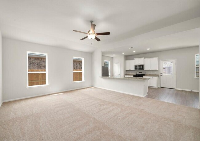 13817 Starboard Reach Dr unit 37564847, Texas City, TX 77568 - photo 3