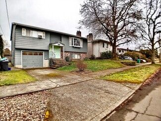 2746 SE 73rd Ave, Portland, OR 97206