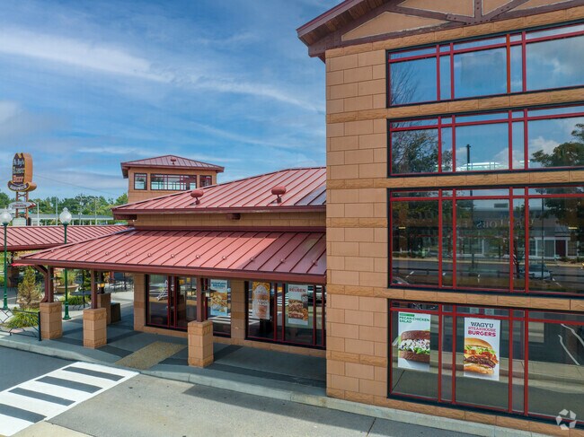 Arby's in Colonial Heights, Virginia is the world's largest Arby's, with 7,125 square feet.
