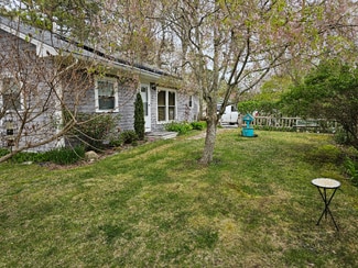 1 Pokesit Rd, Bourne, MA 02559