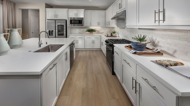 309 Mount Royal Rd, Vacaville, CA 95687 - photo 3