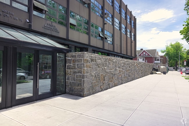 Mesivta Torah Vodaath is a yeshiva.