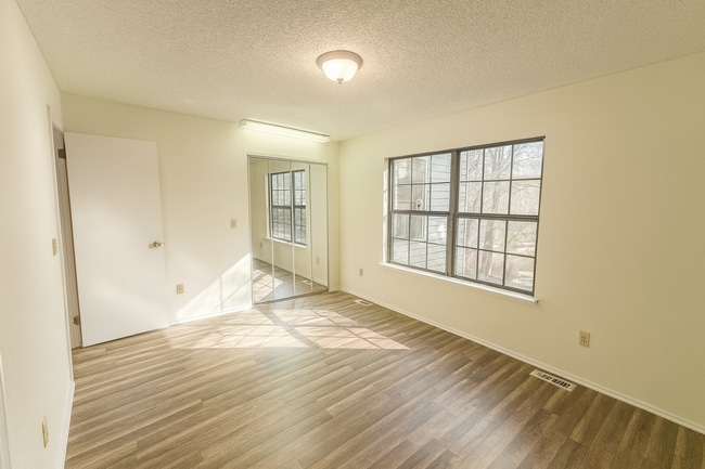 2 Cheshire Dr, Galloway, NJ 08205 - photo 3