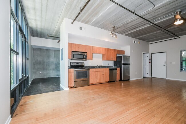 Bldg 100, Charleston, SC 29403 - photo 4