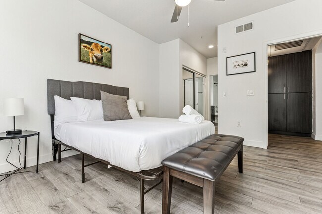 9450 W Cabela Dr unit ID1054664P, Glendale, AZ 85305 - photo 6