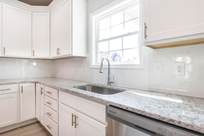 201 Bald Cypress Dr 15.jpg