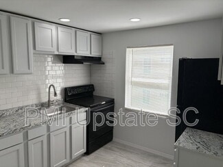 201 Chandler Dr Unit 16D, Gaffney, SC 29340