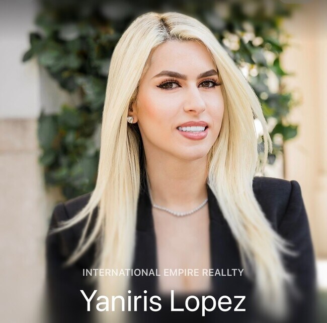 Yaniris Lopez