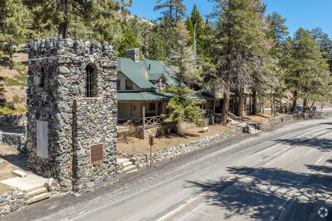 Big Pines Visitor Center provides access to winter recreation and stunning mountain scenery, a great destination for Wrightwood residents.