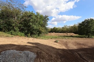 305 Olympic Loop, Commercial Point, OH 43116