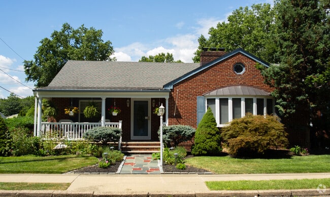 Ranch and bungalow homes are quite common in Gloucester City.
