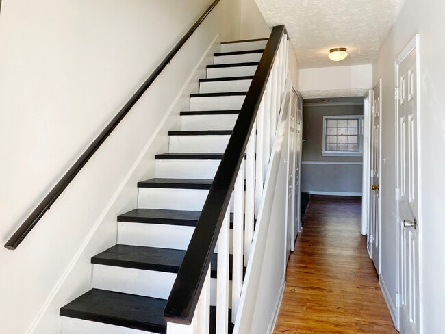 1905 S Milledge Ave unit 8, Athens, GA 30605 - photo 6