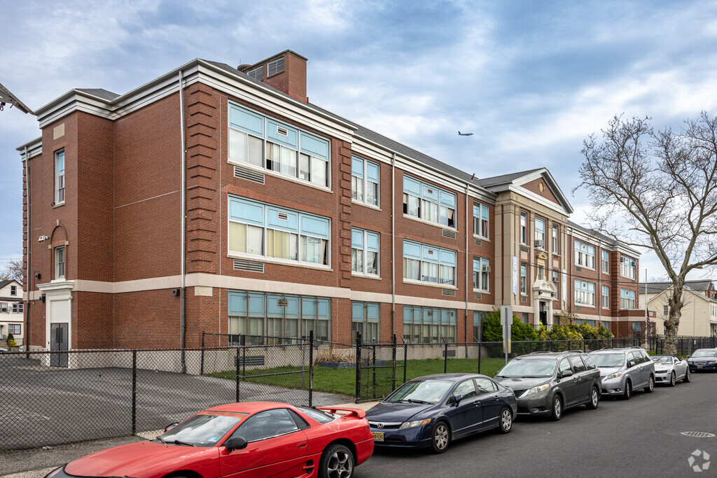 An exterior view of John Marshall School No. 20 middle school in Union Square, Elizabeth, NJ