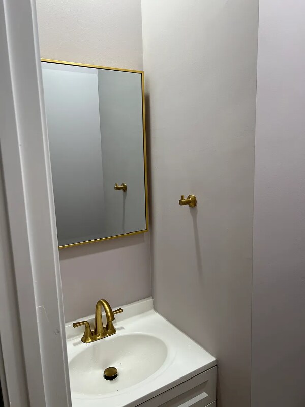 6413 Mccoy Rd, Centreville, VA 20121 - photo 5