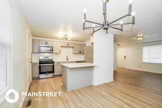 5411 Baynard Dr, Columbus, OH 43232 - photo 6