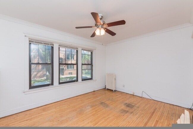 2253 W Argyle St unit 2257-3, Chicago, IL 60625 - photo 4