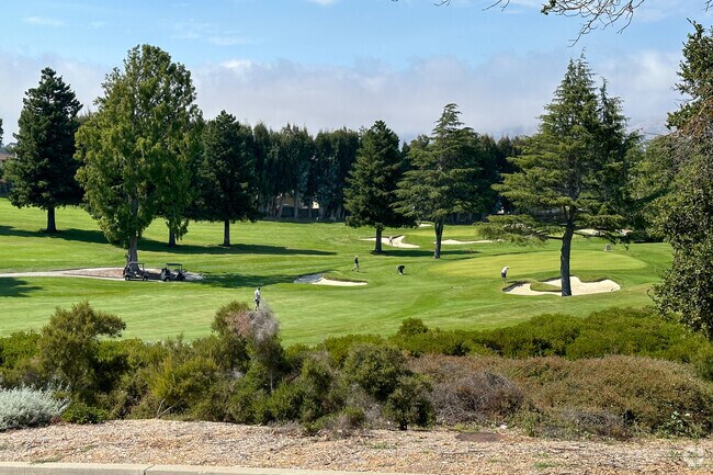 The Green Hills Country Club has an 18-hole Alister MacKenzie designed golf course.