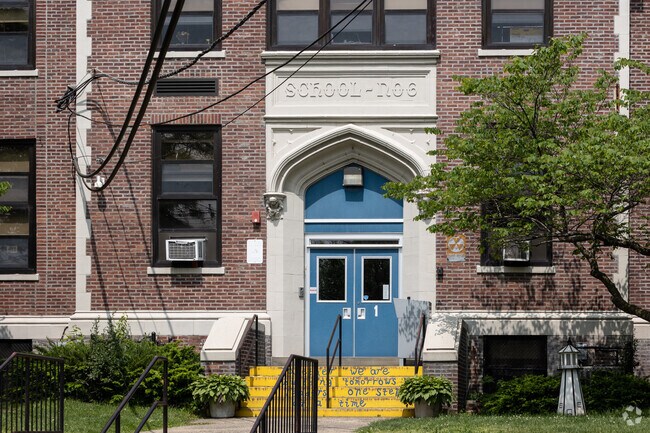 School #6 in Linden, NJ.