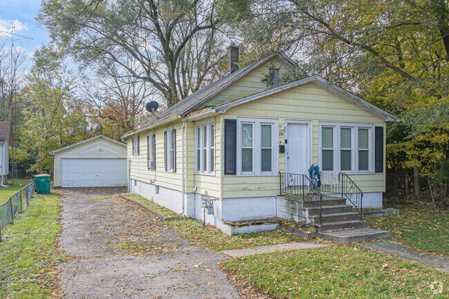 City Center-Joliet features many bungalow home styles.